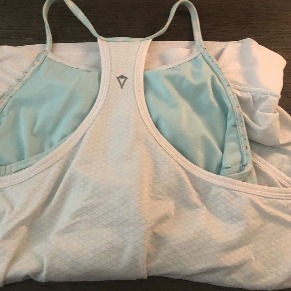 Ivivva tank top